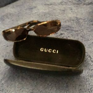 NWOT GUCCI Tortoise Medium Dark Tint Sunglasses